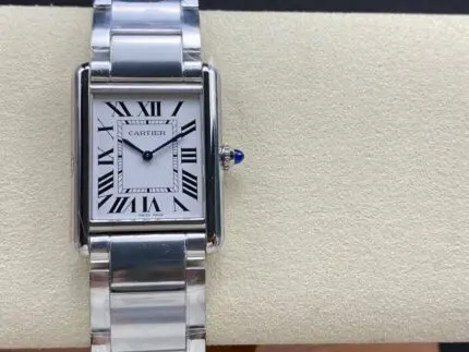 1:1 Super Clone Cartier Tant Must is available in small and medium sizes: 33.7*25.5/ 29.5mm*22mm