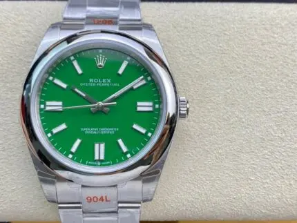 Rolex Oyster Perpetual 41 Ref: 124300(green dial oyester)