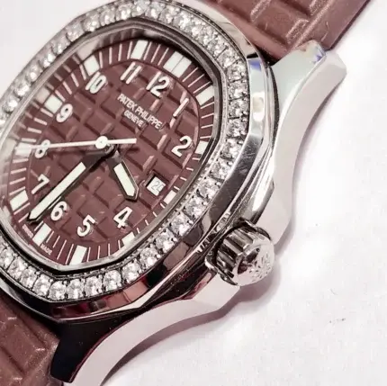 Patek Philippe Aquanaut Quartz Brown