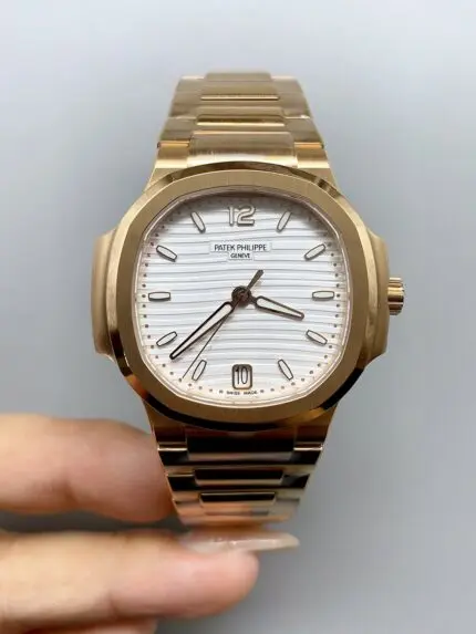 Patek Philippe Nautilus 7118R 35MM 1:1 Rose Gold White Dial (1:1Super Clone)